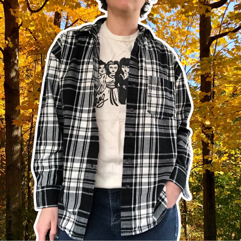 Universal Thread Oversized Black and White Plaid Flannel Button Up Shirt, XS